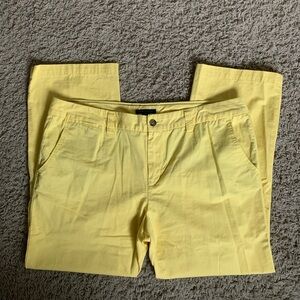 Tommy Hilfiger women’s size 16 yellow straight leg flat front chino pants